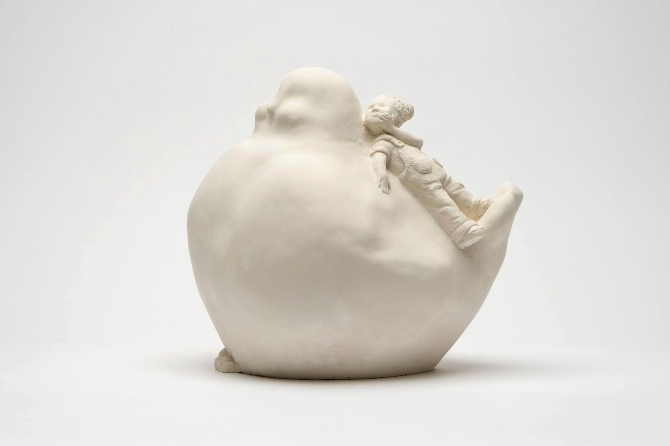 Hope Confide, sculpture in Gesmonite