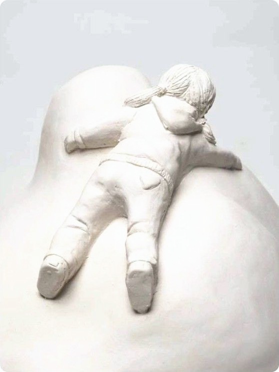 Hope Kiss, detail